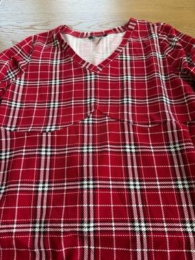BloomChic Red Plaid Button-Front Top